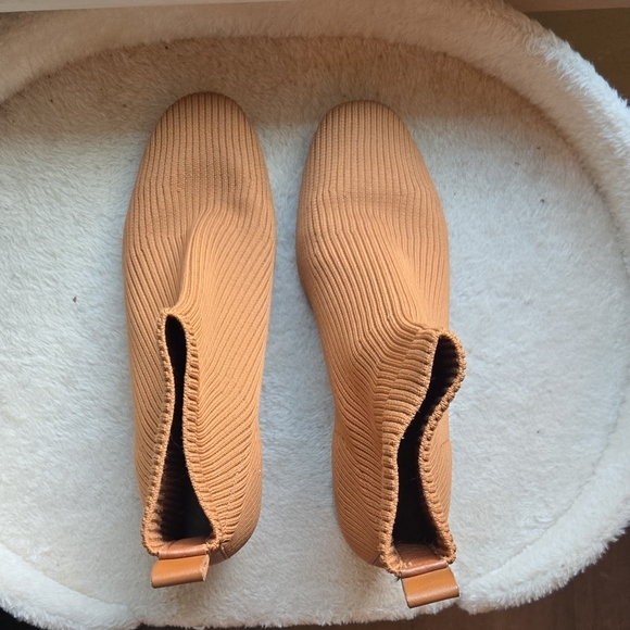 Everlane The Glove Boots - Picture 1 of 5